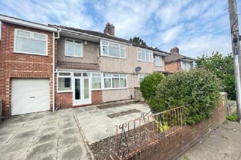 4 bedroom semi-detached house for sale