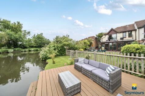 Waterside Mews, Guildford GU1 4 bed end of terrace house for sale