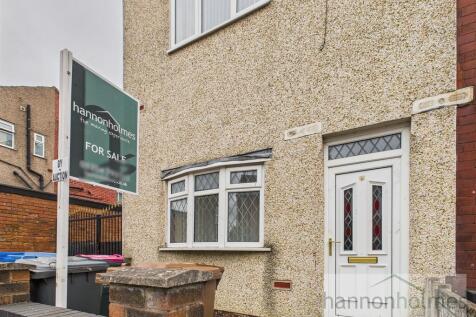 2 bedroom end of terrace house for sale