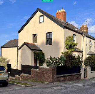 4 bedroom semi-detached house for sale