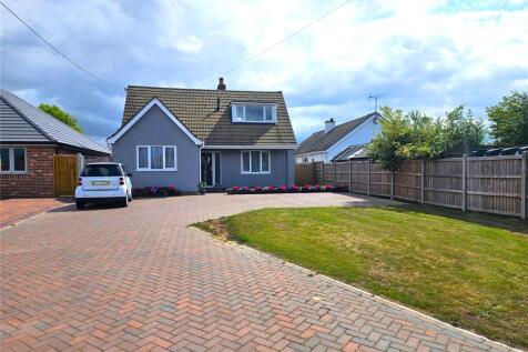 Point Clear Road, St. Osyth... 4 bed detached house for sale