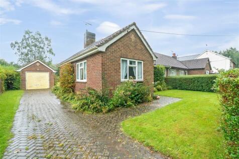 3 bedroom semi-detached bungalow for sale