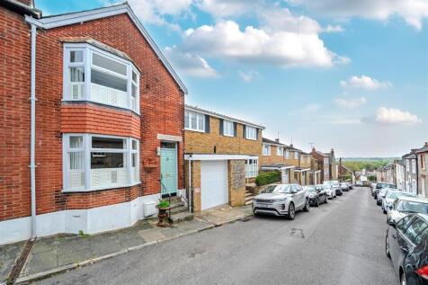 King Street, Arundel 2 bed terraced house for sale