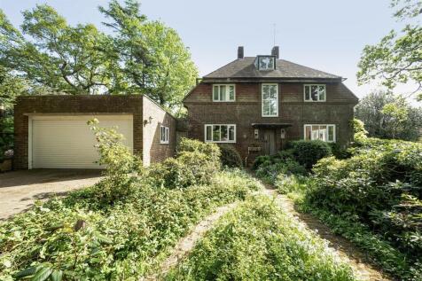 37 Torton Hill Road, Arundel 4 bed detached house for sale