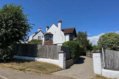 14 Priory Road, Arundel 4 bed detached house for sale
