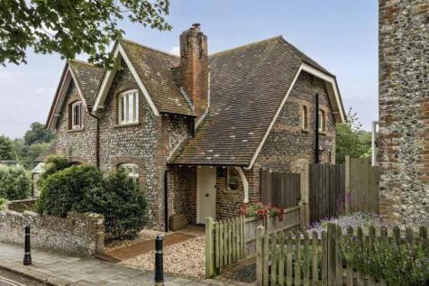 2 bedroom semi-detached house for sale