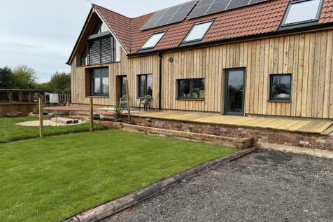 Clyst St. Mary, Exeter 3 bed terraced house for sale
