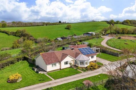 Dunsford, Exeter 4 bed bungalow for sale