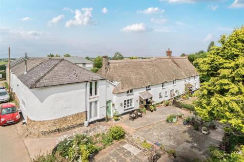 Chaffcombe, Copplestone, Crediton 4 bed semi