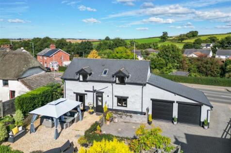 Copplestone, Crediton 3 bed detached house for sale