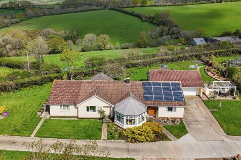 Dunsford, Exeter 4 bed bungalow for sale