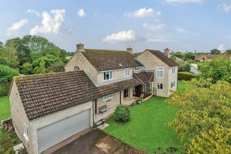 6 bedroom detached house for sale