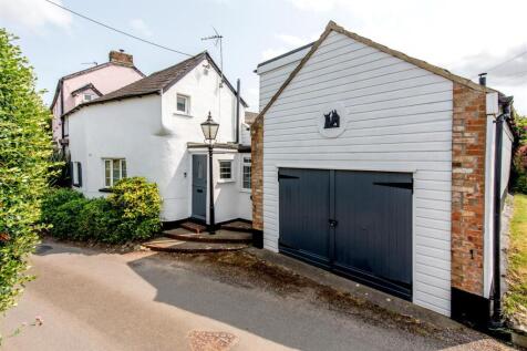 2 bedroom semi-detached house for sale