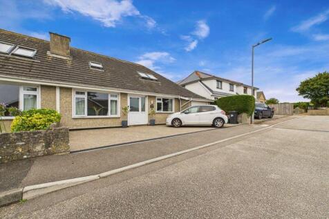 Chy An Dour Close, St. Ives TR26 4 bed semi