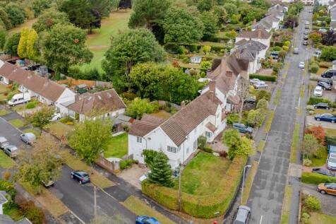 5 bedroom semi-detached house for sale