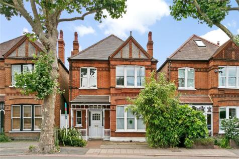 Mortlake Road, Kew, Surrey, TW9 5 bed detached house for sale