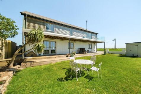 Tregurrian, Newquay 5 bed detached house for sale