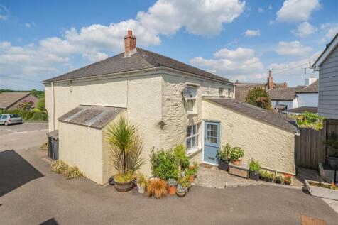 Mawnan Smith, Falmouth 4 bed detached house for sale