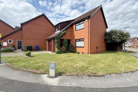 Albatross Drive, Grimsby, N.E. Lincs... 4 bed detached house for sale