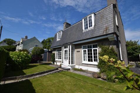 Caernarfon Road, Criccieth 3 bed detached house for sale