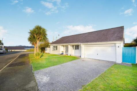 'Tir Haf', Lon Cernyw, Bwlchtocyn, Nr... 3 bed detached bungalow for sale