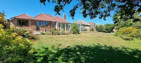 5 bedroom detached bungalow for sale