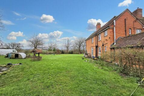 8 bedroom detached house for sale