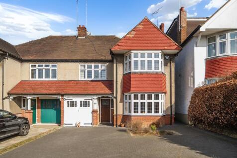 4 bedroom semi-detached house for sale