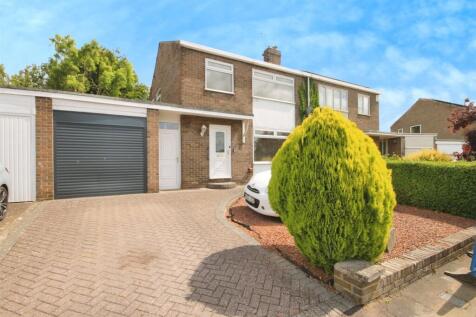 Eden Park, Gainford, Darlington, DL2 3 bed semi