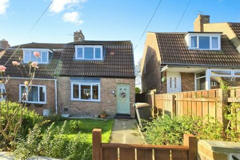 2 bedroom semi-detached house for sale