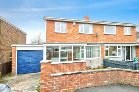 Ardrossan, Ouston, Chester Le Street... 3 bed semi