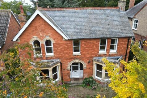 Wellingborough Road, Rushden... 5 bed detached house for sale