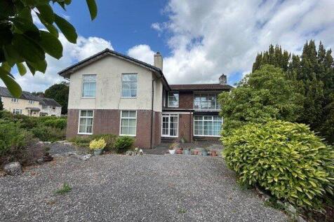 Detached house for sale