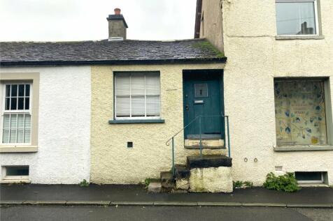 Terraced house for sale