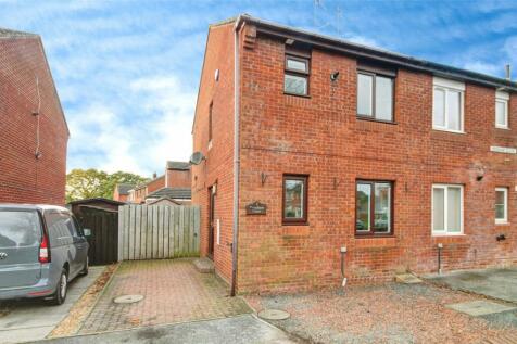 2 bedroom semi-detached house for sale