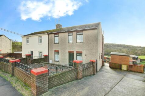 Burnett Crescent, Kelloe, Durham, DH6 4 bed semi