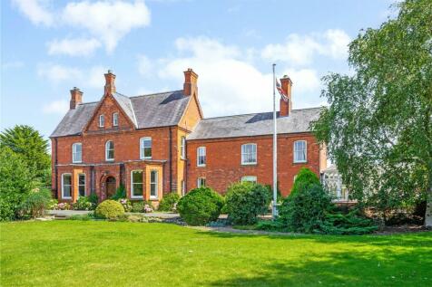 7 bedroom detached house for sale