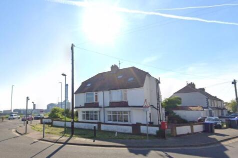 3 bedroom flat for sale