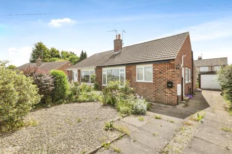 2 bedroom semi-detached bungalow for sale
