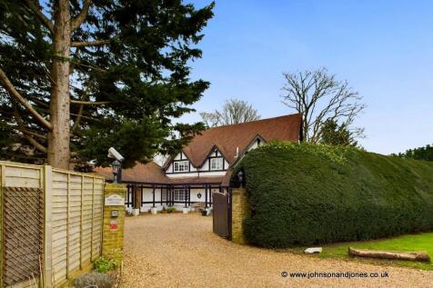 8 bedroom detached house for sale