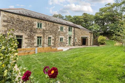 Maenporth 4 bed barn conversion for sale