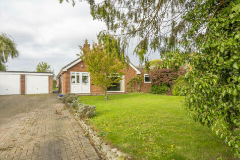 3 bedroom detached bungalow for sale