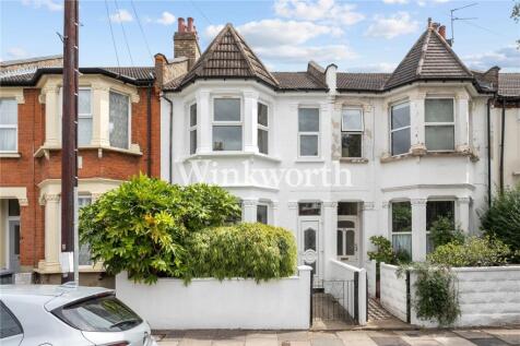 Kitchener Road, London, N17 3 bed terraced house for sale
