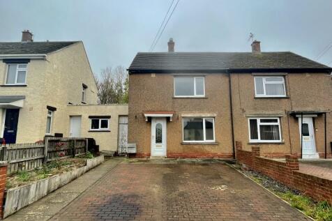 2 bedroom semi-detached house for sale