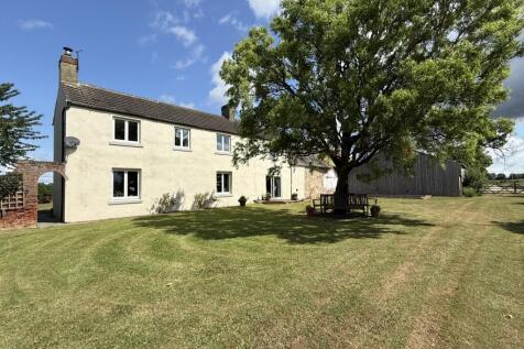 4 bedroom farm house for sale