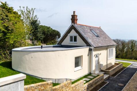 St. Margarets Bay CT15 2 bed detached house for sale