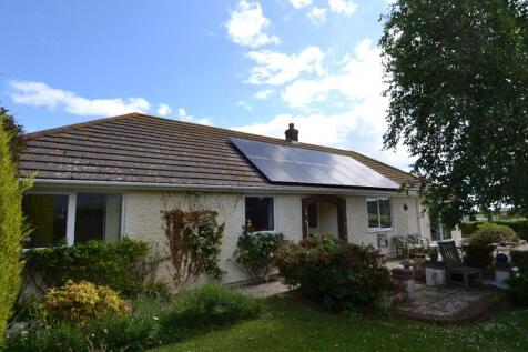 Victoria Road, Kingsdown CT14 4 bed detached bungalow for sale