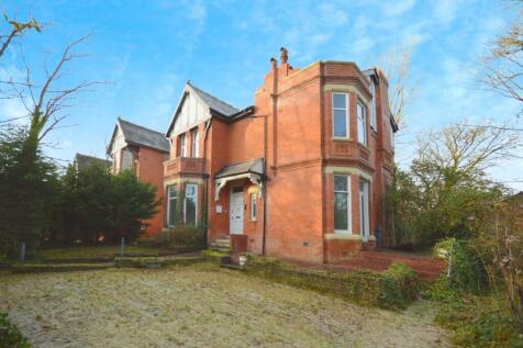 The Drive, Greater Manchester M7 6 bed detached house for sale