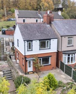 2 bedroom detached house for sale