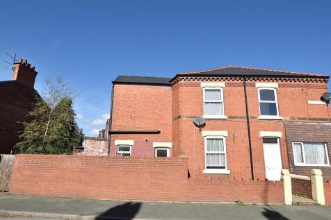 3 bedroom town house for sale